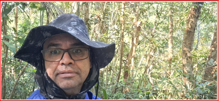 Renato José Paes em ambiente de campo